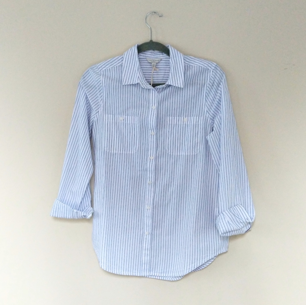 Lucky Brand Relaxed Button Up Blue White Small
